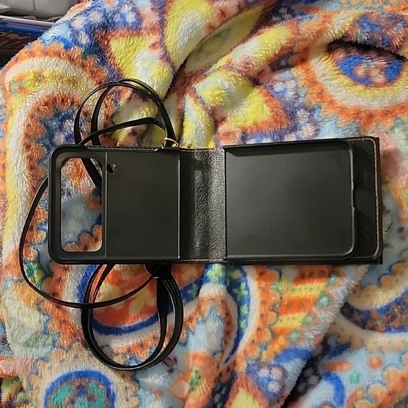 Galaxy z fold 4 5g phone case - Picture 6 of 10